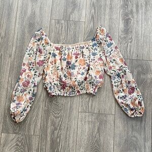 Sadie & Sage - NWT! Floral Print Long Sleeve Crop Top - Size XS